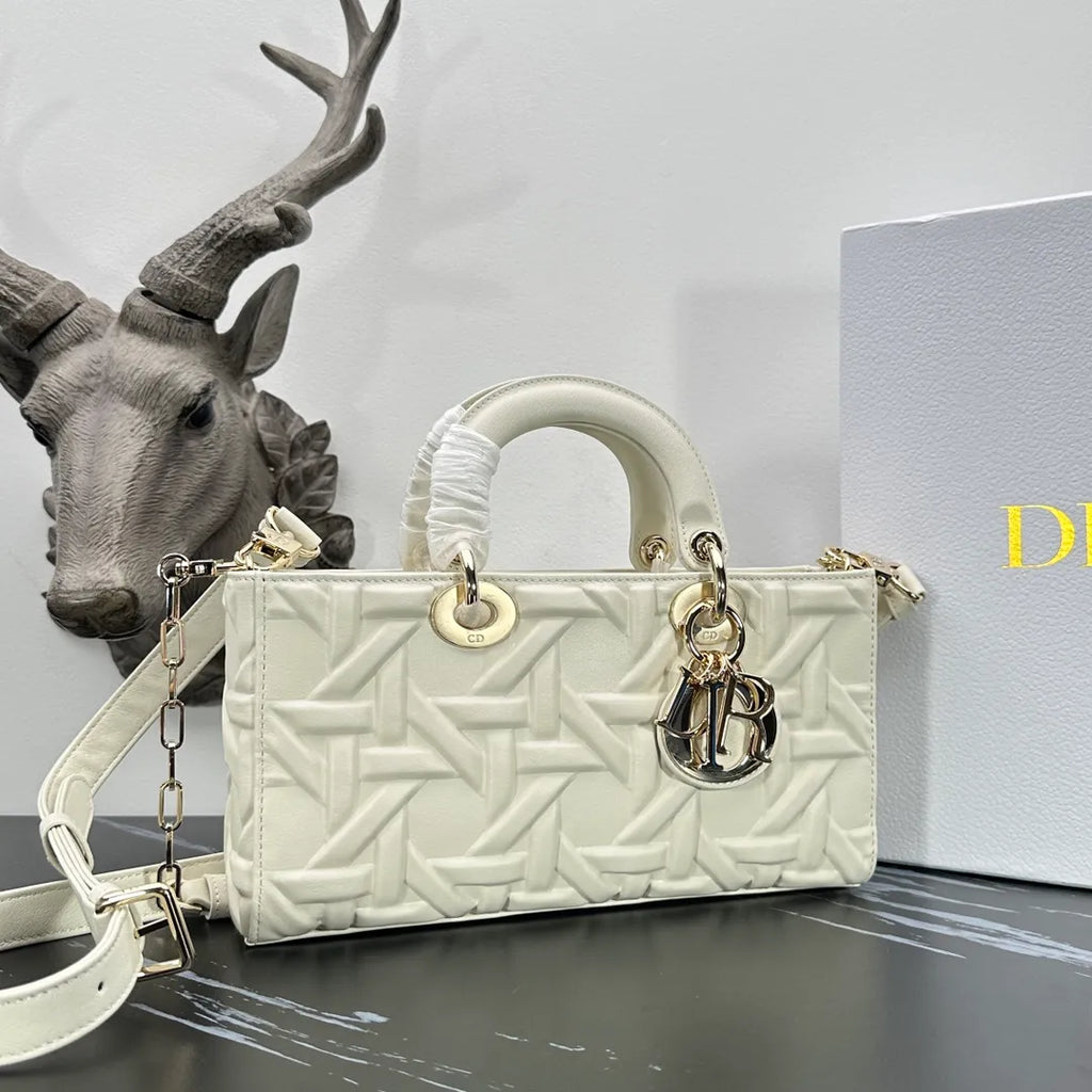 D-Joy 8.7 in Handbag 0540