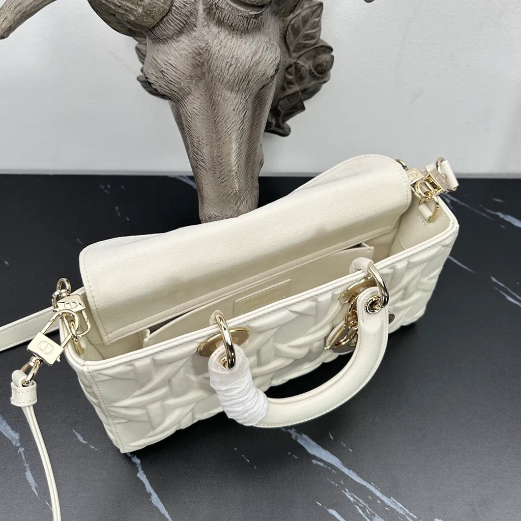 D-Joy 8.7 in Handbag 0540