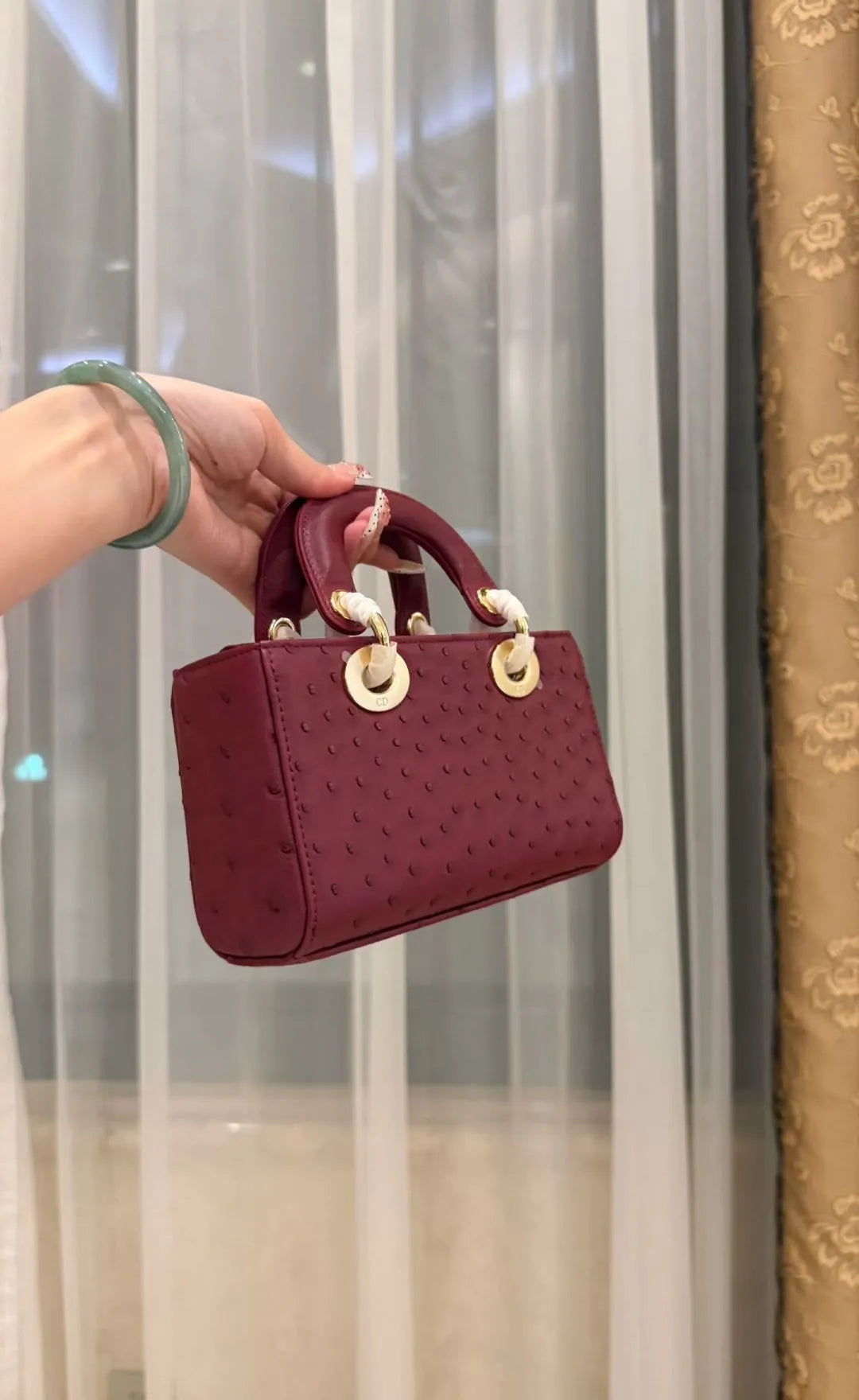 D-Joy Princess Diana Ostrich Leather 7.5 in Handbag 721096