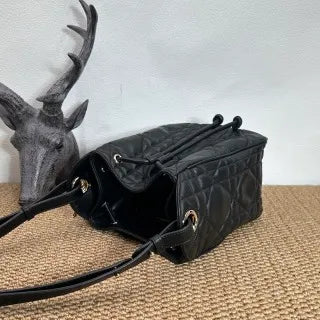 D-Motion 7.3 in Sheepskin Handbag 2851 Black