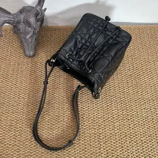 D-Motion 7.3 in Sheepskin Handbag 2851 Black