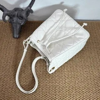 D-Motion 9.1 in Cannage Sheepskin Bucket Bag 2852