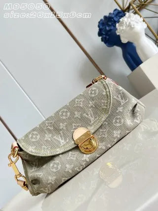 Denim 10.2 in Bag M95050