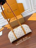 Diamond Pattern Leather Bag M2A457