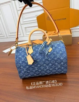 Diamond Pattern Leather Handbag M14430 1681150
