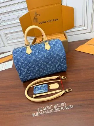 Diamond Pattern Leather Handbag M14430 1681150