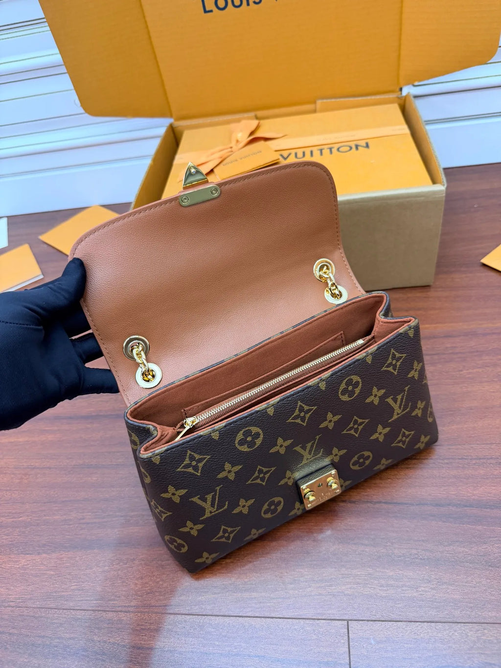 Diamond Pattern Leather Handbag Shoulder Bag M28588 168950