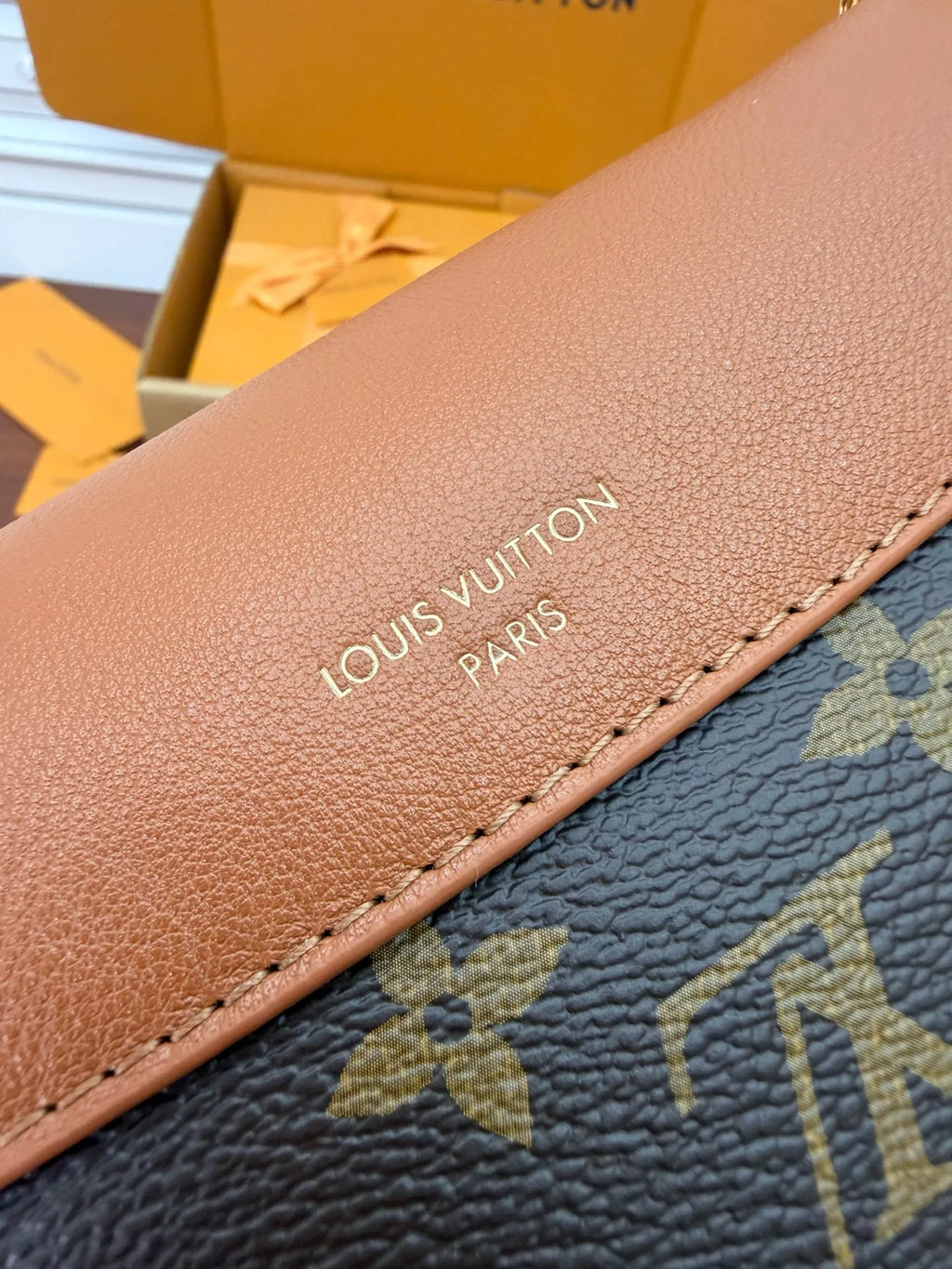 Diamond Pattern Leather Handbag Shoulder Bag M28588 168950
