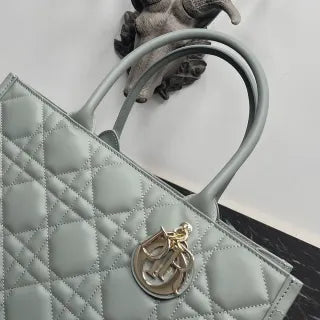 14.2 in Cannage Calfskin Tote Bag 36