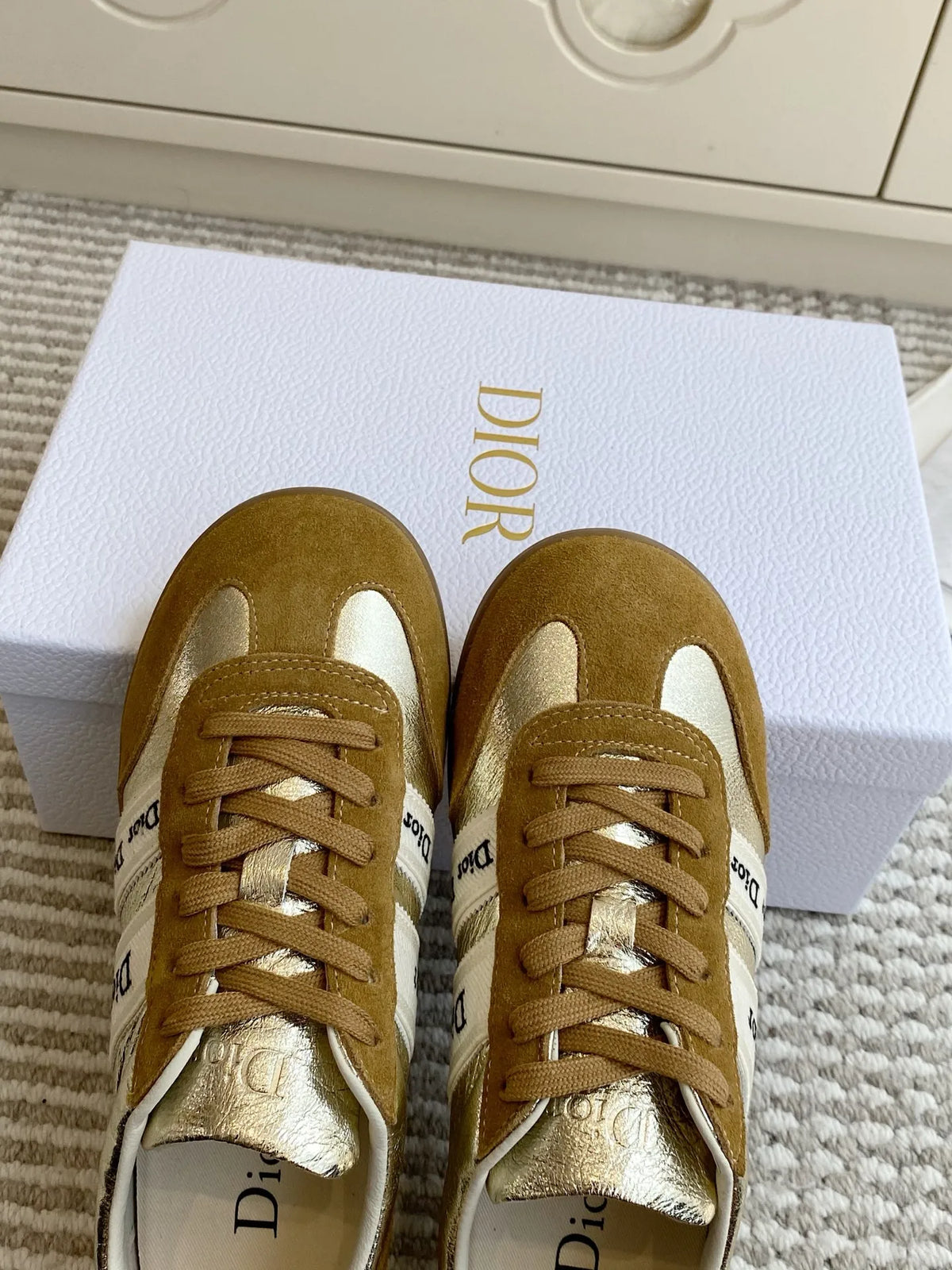 Dior 26ss Ribbon Retro Sneakers Cowhide Suede White