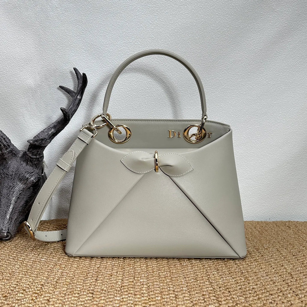 Dior Bow 11 in Handbag 0737