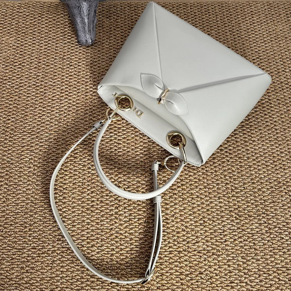 Dior Bow 11 in Handbag 0737