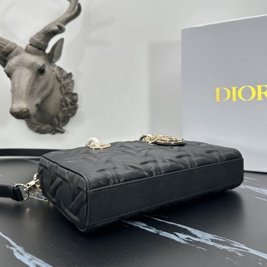 Dior D-Joy 8.7 in Handbag 0540