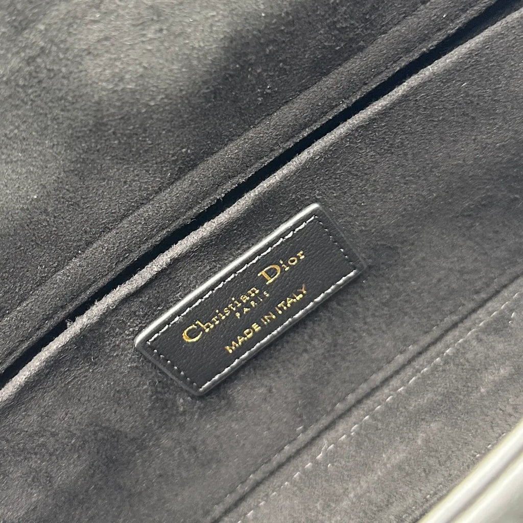 Dior D-Joy 8.7 in Handbag 0540