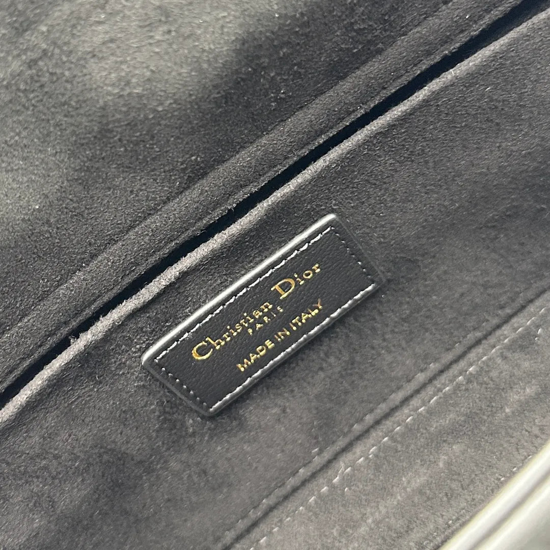 Dior D-Joy 8.7 in Handbag 0540