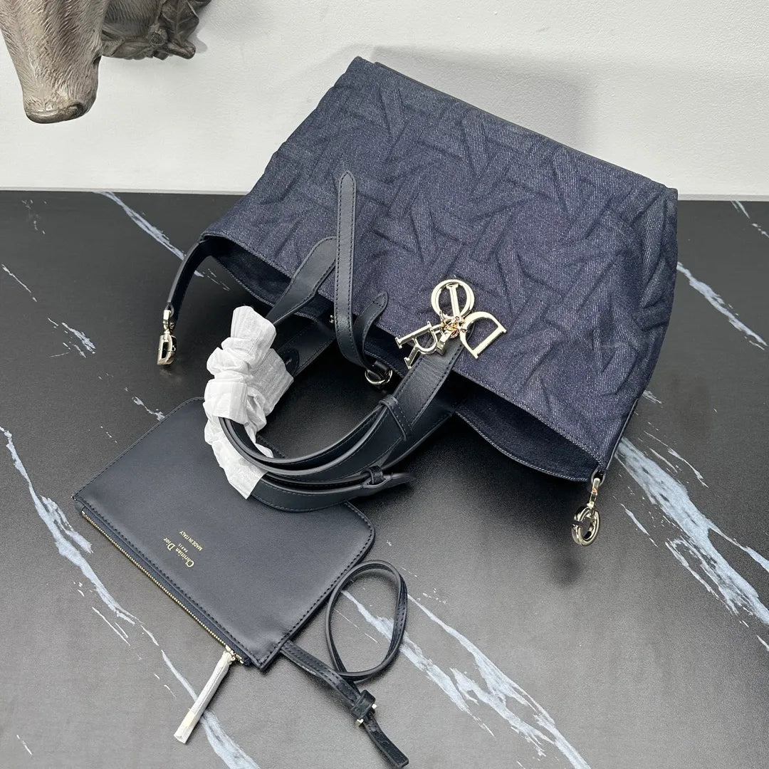 Toujours 11.2 in Cannage Bag 1164
