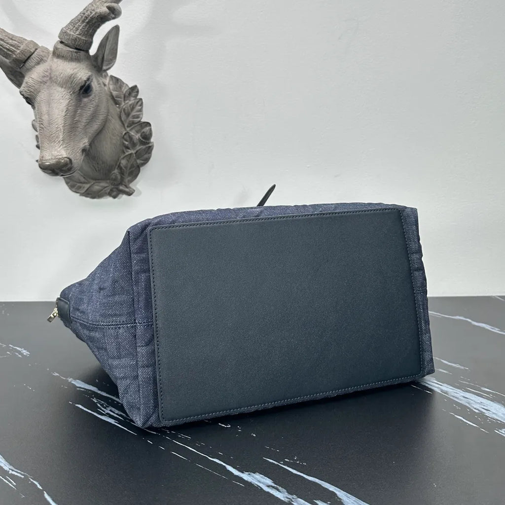 Toujours 11.2 in Cannage Bag 1164