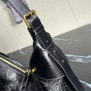Voyage 11 in Leather Handbag 2846