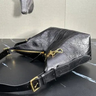 Voyage 11 in Leather Handbag 2846