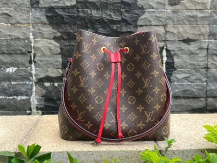 ÉSÉ M44021 Coated Fabric Bucket Bag Red