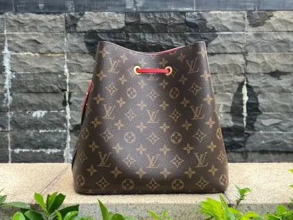 ÉSÉ M44021 Coated Fabric Bucket Bag Red
