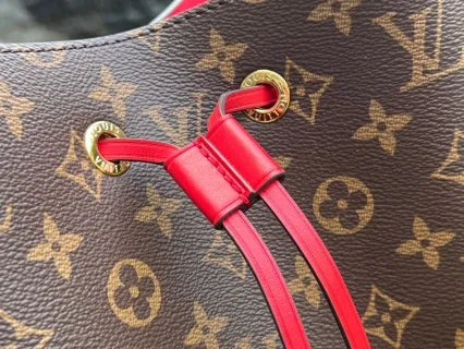 ÉSÉ M44021 Coated Fabric Bucket Bag Red