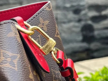 ÉSÉ M44021 Coated Fabric Bucket Bag Red