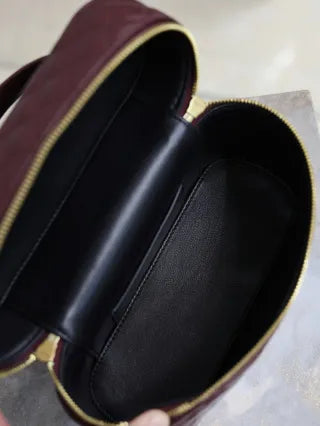 Gaby Lambskin 8.9 in Cosmetic Bag 851572