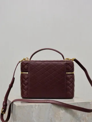 Gaby Lambskin 8.9 in Cosmetic Bag 851572