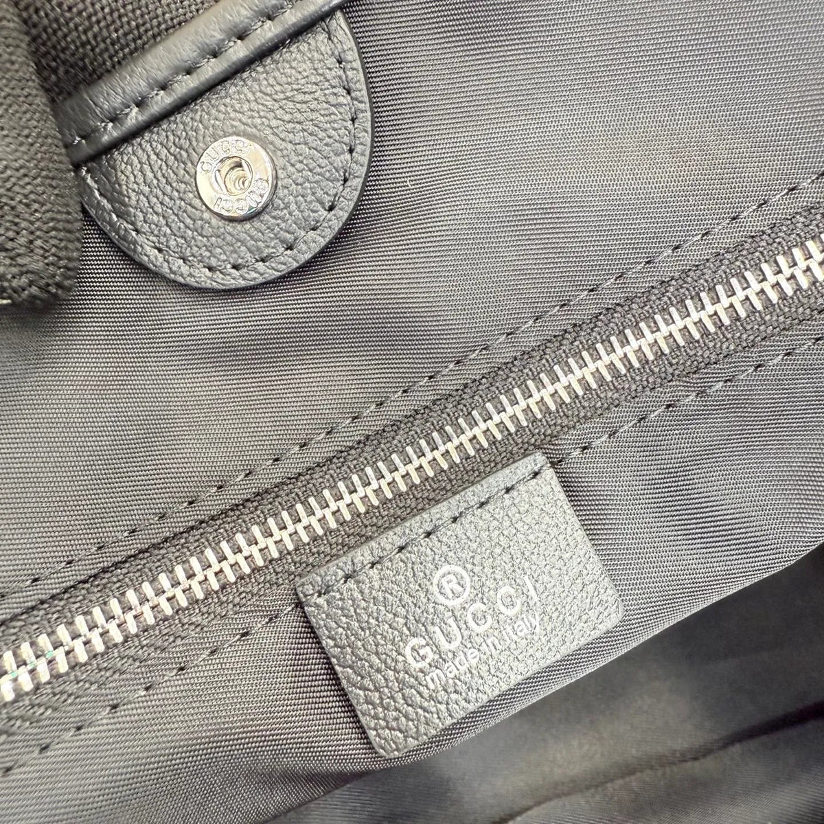 Generation GG Denim 9.8 in Tote Bag 875236