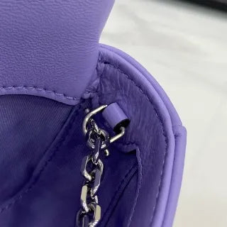 GG Marmont Matelassé Leather 6.5 in Mini Bag 841290