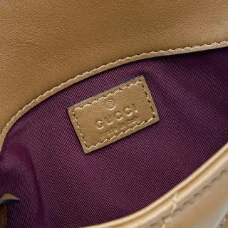 GG Marmont Matelassé Leather 6.5 in Mini Bag 841290