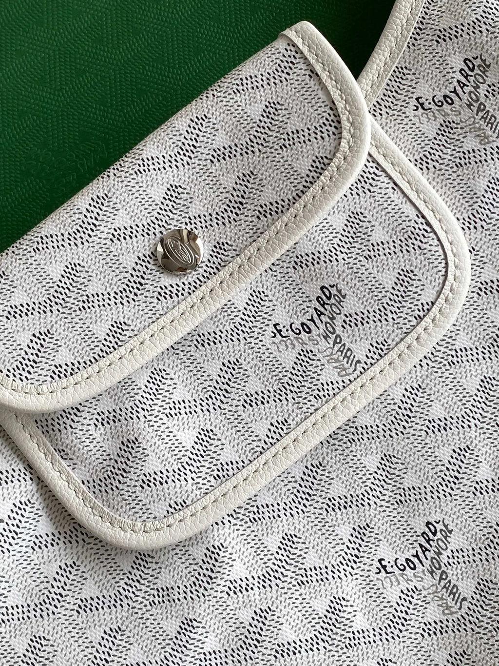 Goyard Mini Hobo Bag Coated Canvas Leather 520