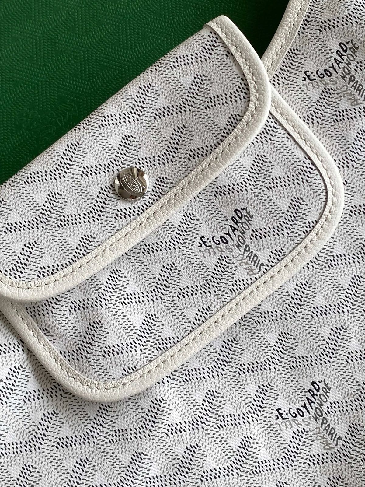 Goyard Mini Hobo Bag Coated Canvas Leather 520