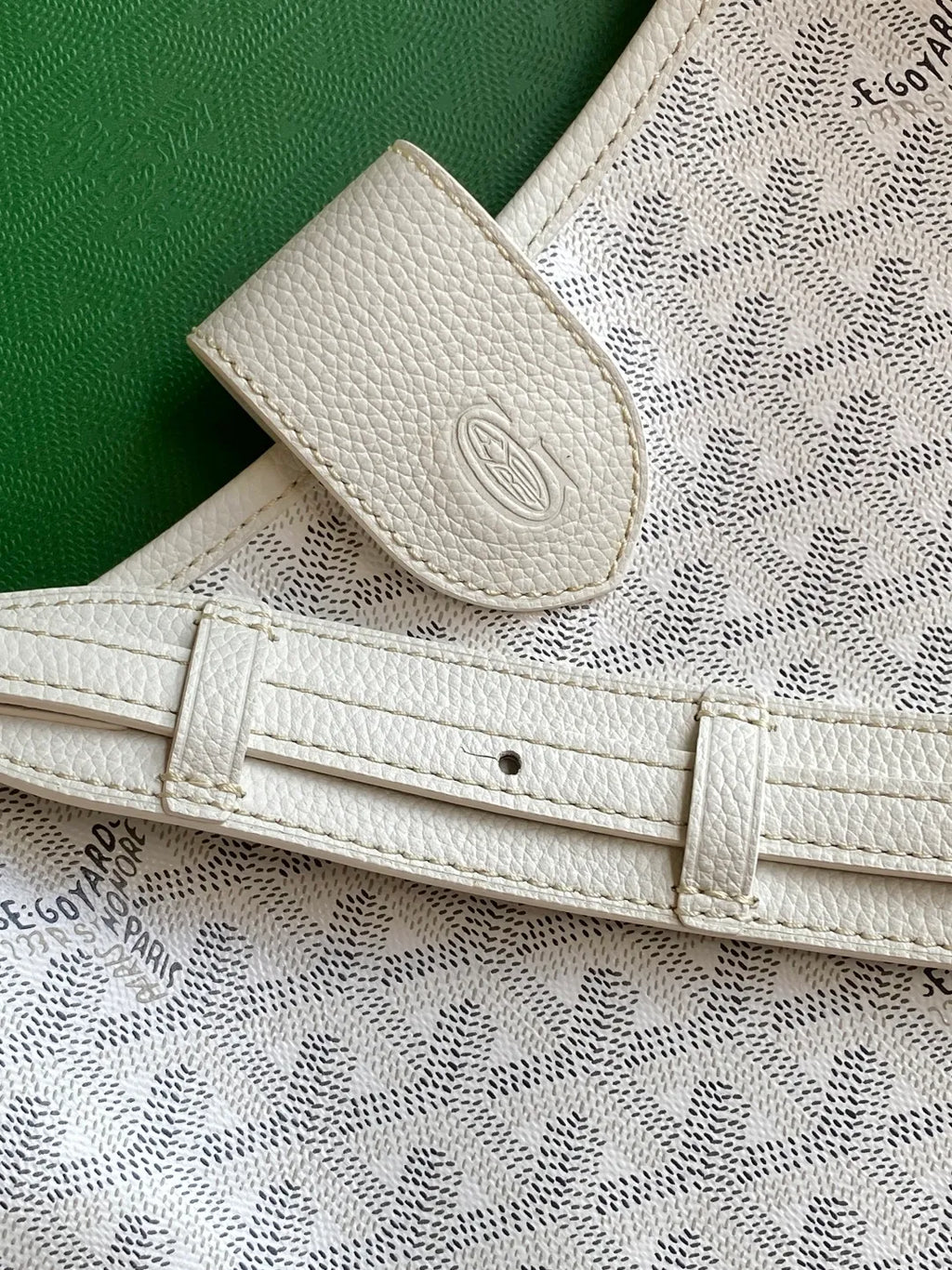 Goyard Musette Crossbody Bag Coated Canvas Leather 8319