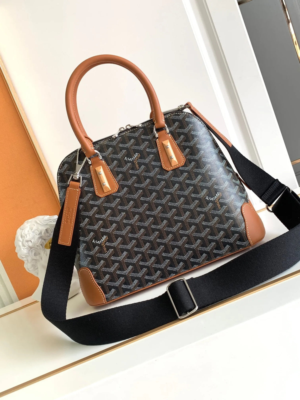 Goyard Vendome Shell Bag Coated Canvas Leather 8820