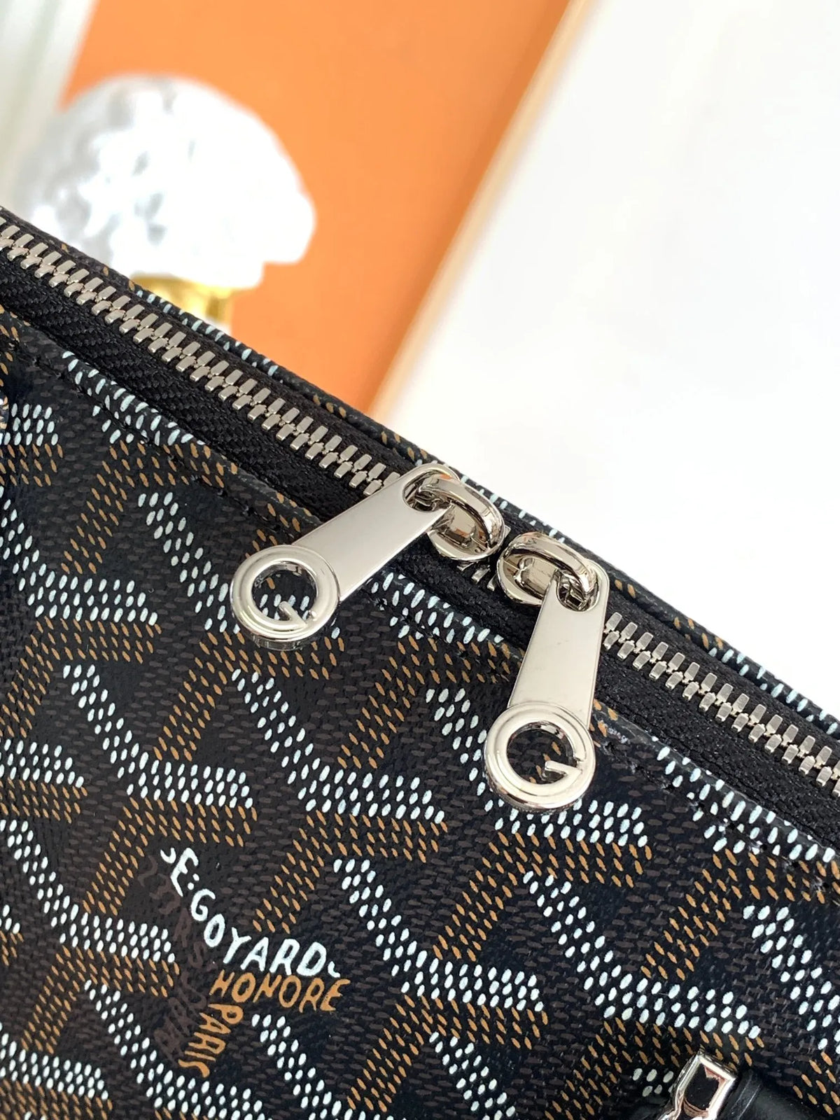 Goyard Vendome Shell Bag Coated Canvas Leather 8820