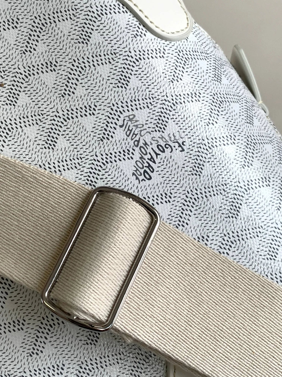 Goyard Vendome Shell Bag Coated Canvas Leather 8820