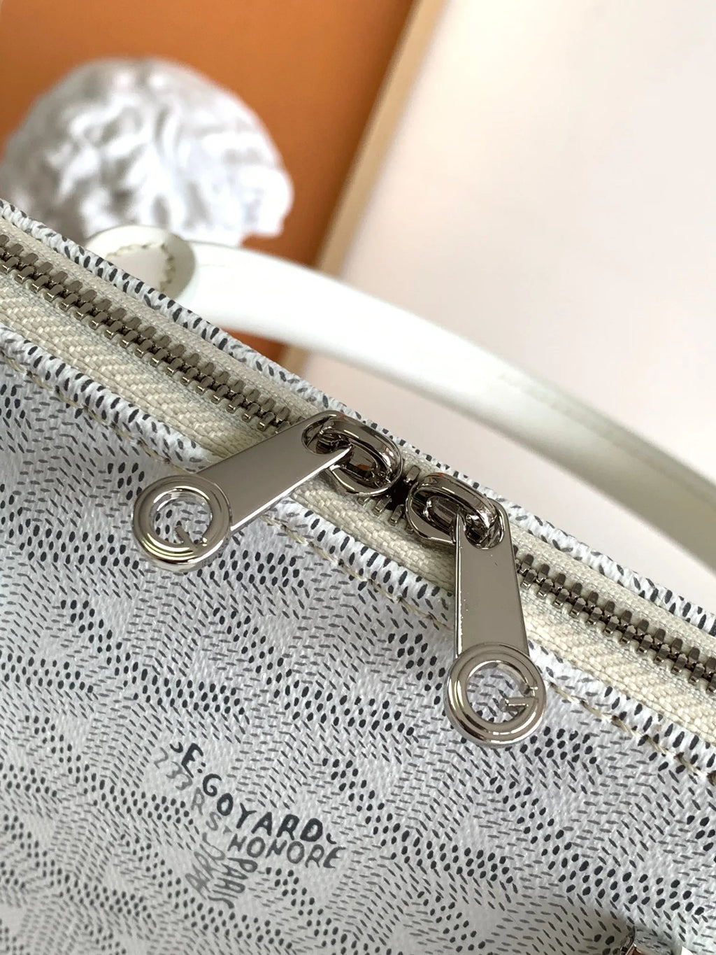 Goyard Vendome Shell Bag Coated Canvas Leather 8820
