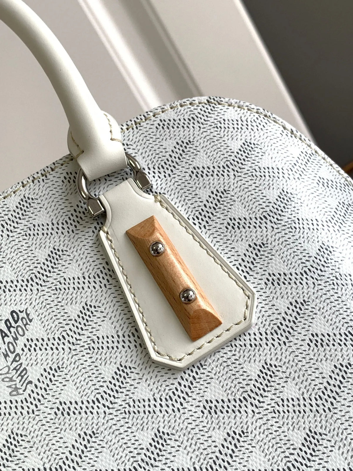 Goyard Vendome Shell Bag Coated Canvas Leather 8820