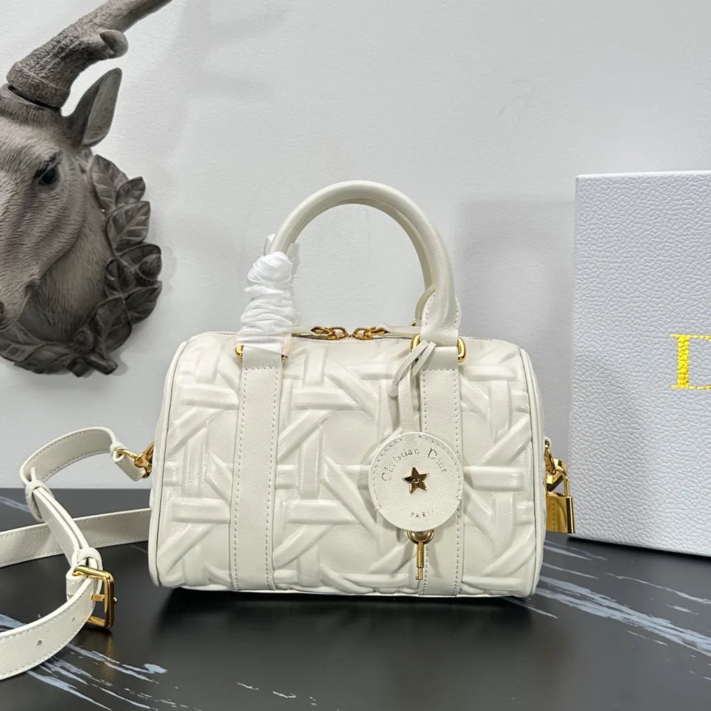Groove 8.1 in Handbag 1365
