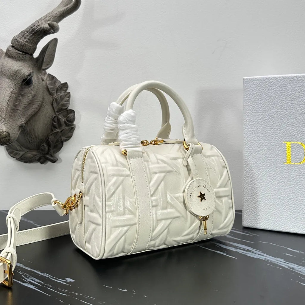 Groove 8.1 in Handbag 1365
