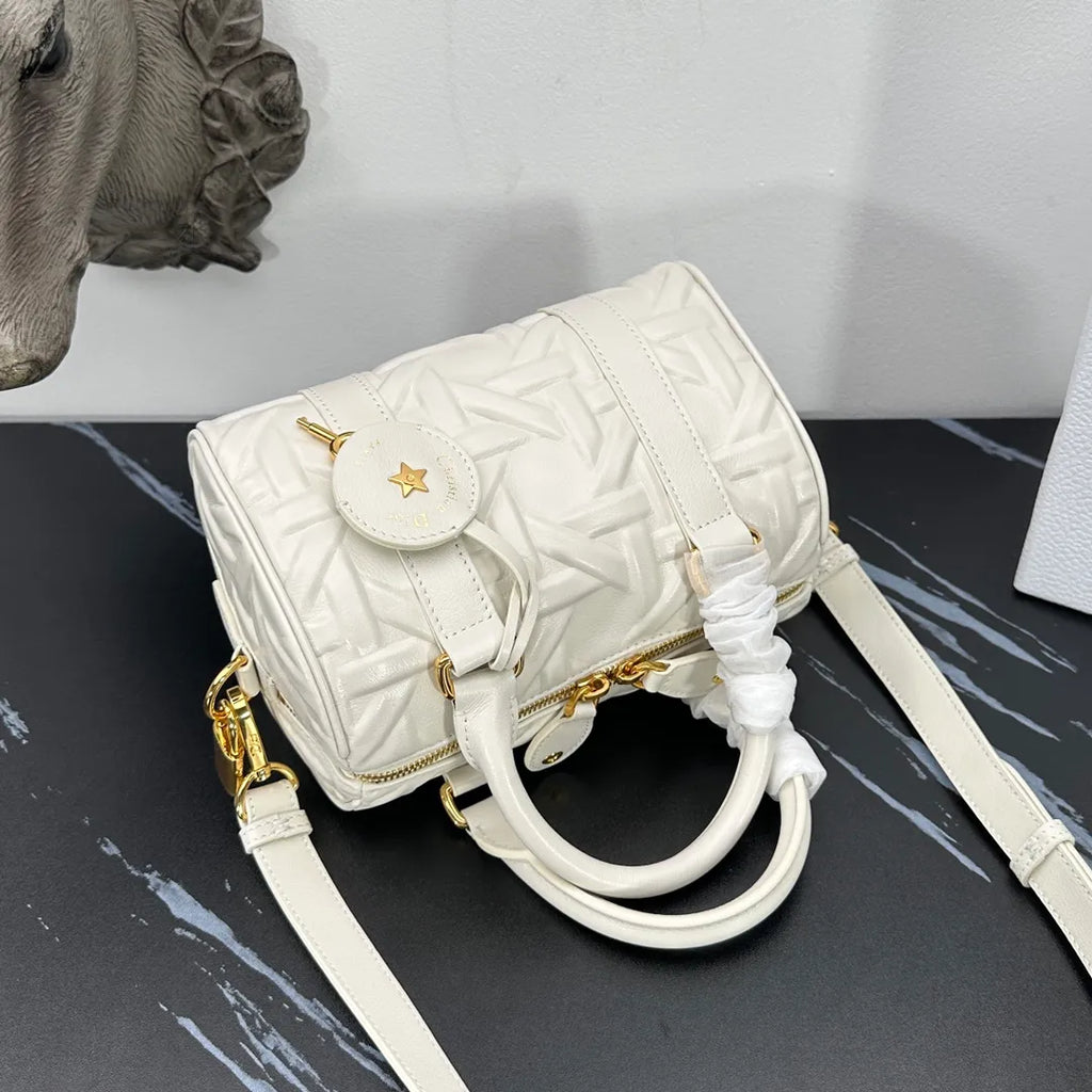 Groove 8.1 in Handbag 1365