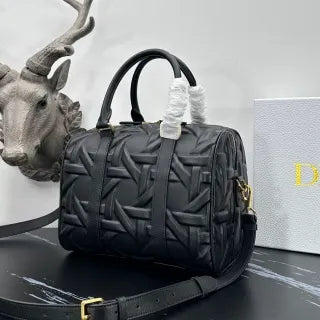 Groove 9.8 in Handbag 1365