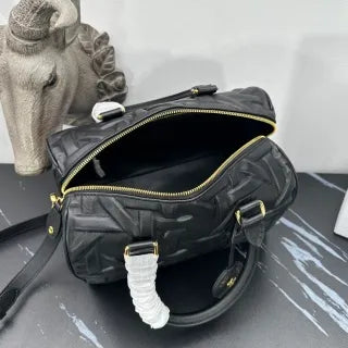 Groove 9.8 in Handbag 1365