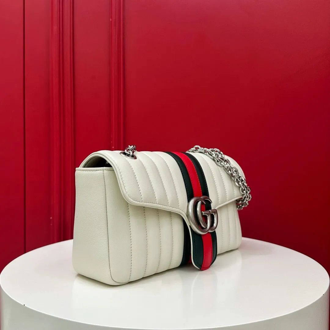 BEIYA 10.2 in Shoulder Bag 821840