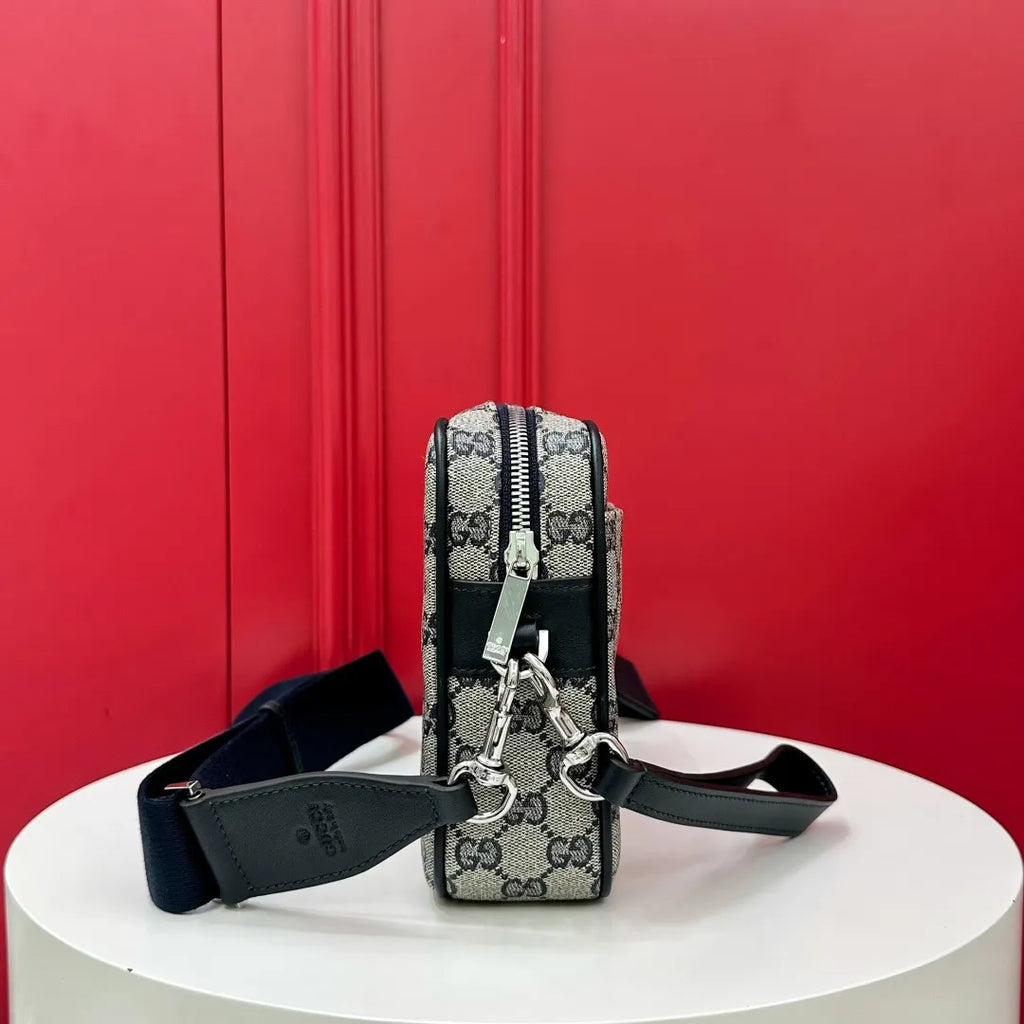 Kyoto Elegance Series 9.4 in Crossbody Bag 821747