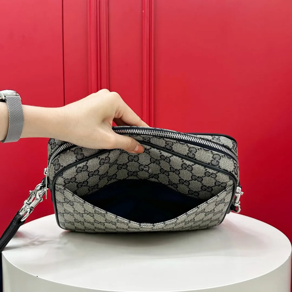 Kyoto Elegance Series 9.4 in Crossbody Bag 821747