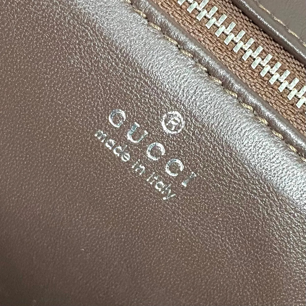 Primavera 16.9 in Shoulder Bag 800305