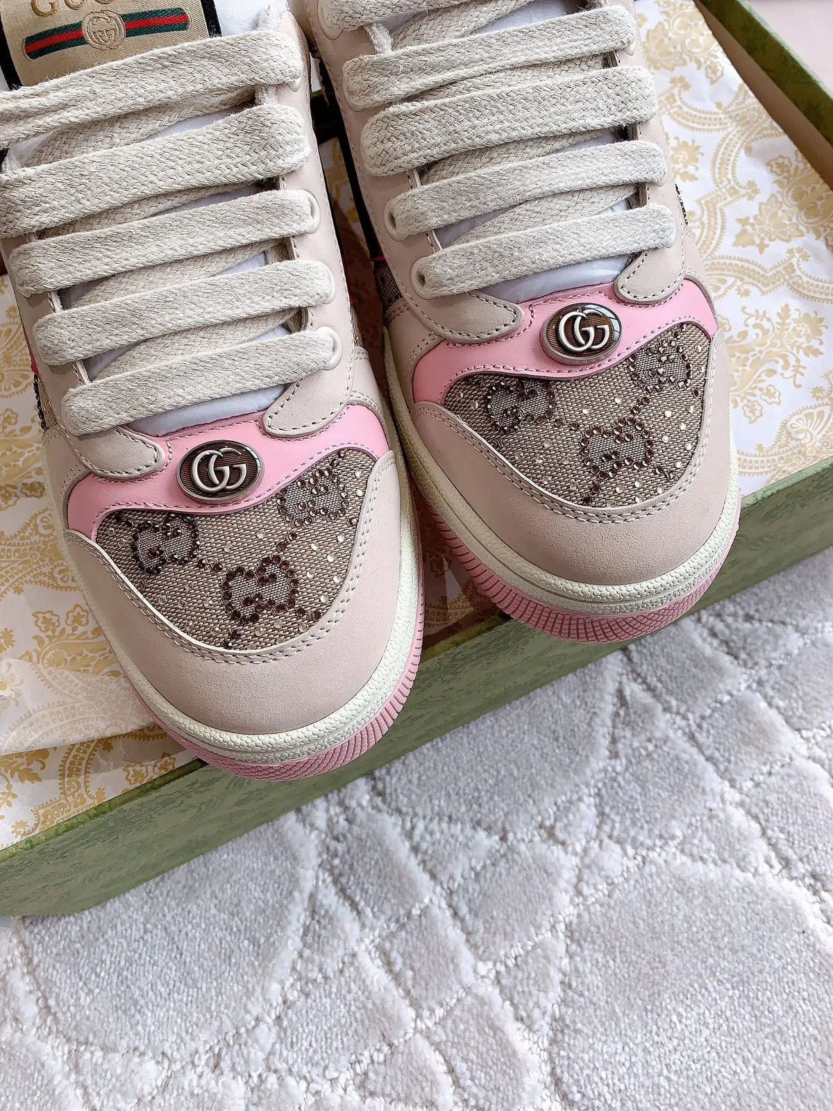 Gucci Screener Sneakers Distressed Cowhide Leather Fabric 323374